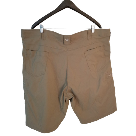 Wrangler Authentic Classic Relaxed Fit Cargo 7 Pocket Shorts Khaki Men’s Size 46 - Picture 2 of 9